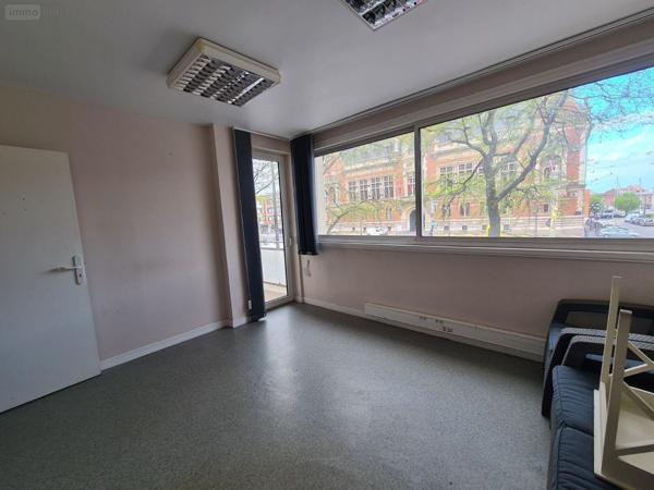 Local professionnel à louer à Dunkerque dans le Nord (59140), ref : S5354   
Mairie