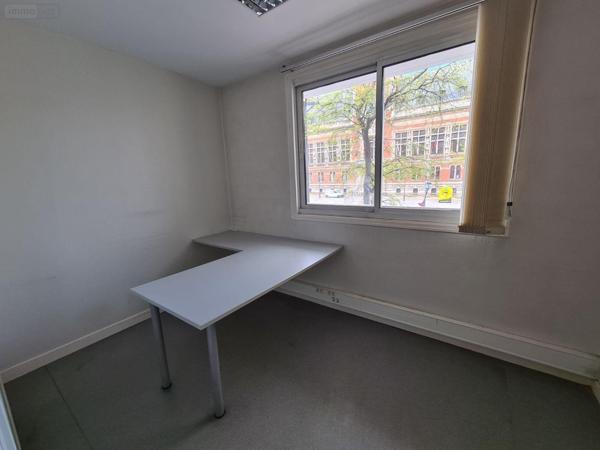 Local professionnel à louer à Dunkerque dans le Nord (59140), ref : S5354   
Mairie