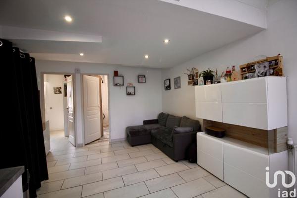 Appartement 7 pièces de 100 m² à Saint-Laurent-du-Var (06700)