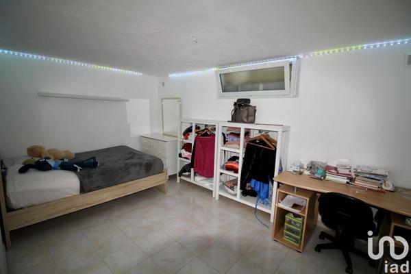 Appartement 7 pièces de 100 m² à Saint-Laurent-du-Var (06700)