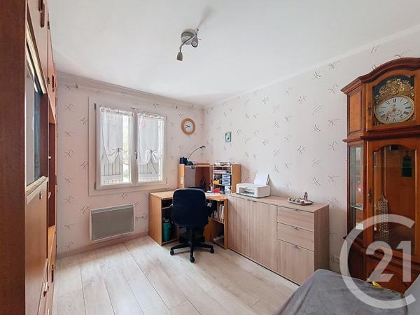 Maison à vendre  6 pièces - 115 m2 ST JEAN DE BEUGNE - 85