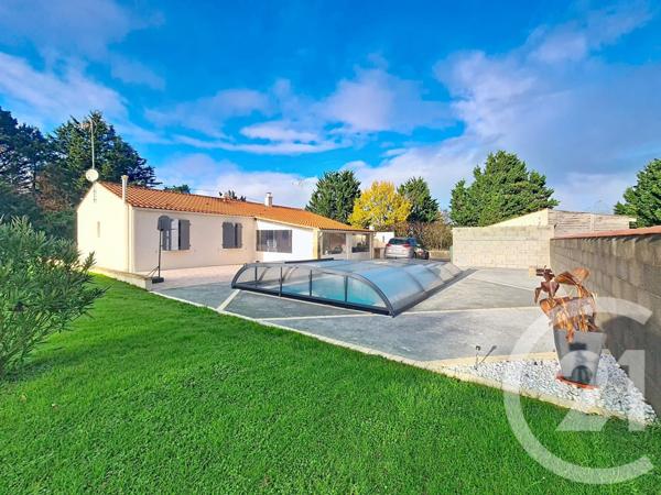 Maison à vendre  6 pièces - 115 m2 ST JEAN DE BEUGNE - 85