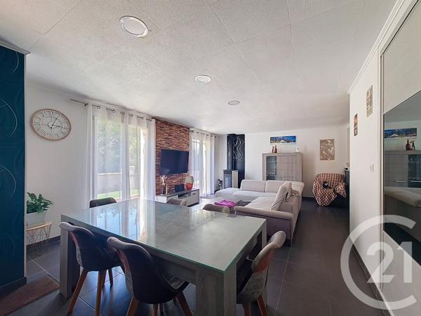 Maison à vendre  6 pièces - 115 m2 ST JEAN DE BEUGNE - 85