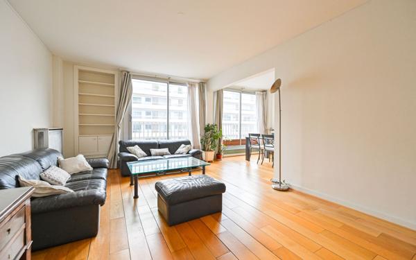 Appartement à vendre    5 pièces • 107,16 m2 Paris 11