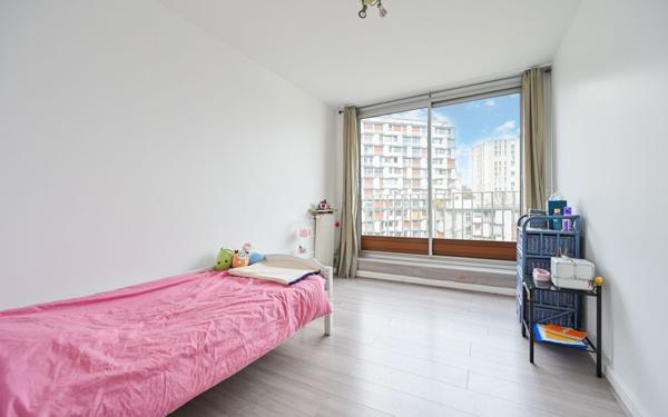 Appartement à vendre    5 pièces • 107,16 m2 Paris 11
