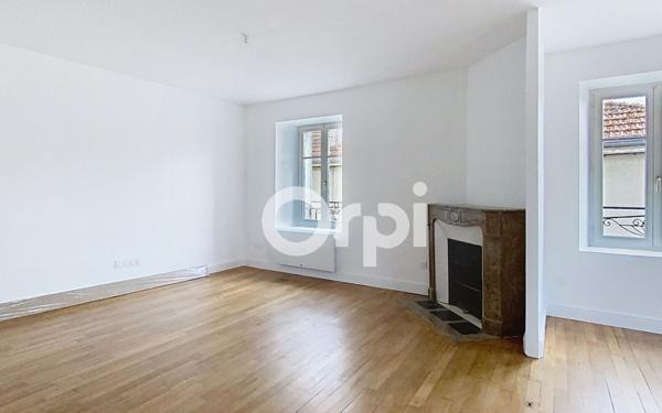 Appartement à louer    4 pièces •  Neufchâteau