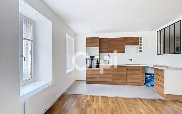 Appartement à louer    4 pièces •  Neufchâteau