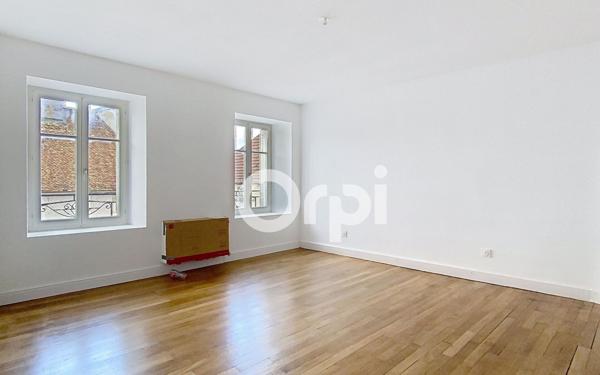 Appartement à louer    4 pièces •  Neufchâteau