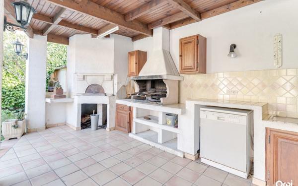 Maison à vendre    5 pièces • 117 m2 Marseille 9