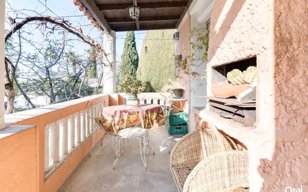 Maison à vendre    5 pièces • 117 m2 Marseille 9