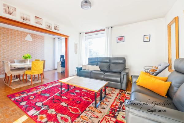 Saint Cyr l'Ecole - Appartement T4 (2 SDB - 3/4 chambres) - Quartier la Fontaine Saint Martin