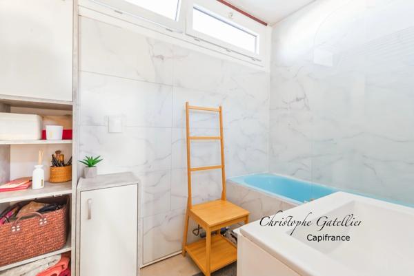 Saint Cyr l'Ecole - Appartement T4 (2 SDB - 3/4 chambres) - Quartier la Fontaine Saint Martin