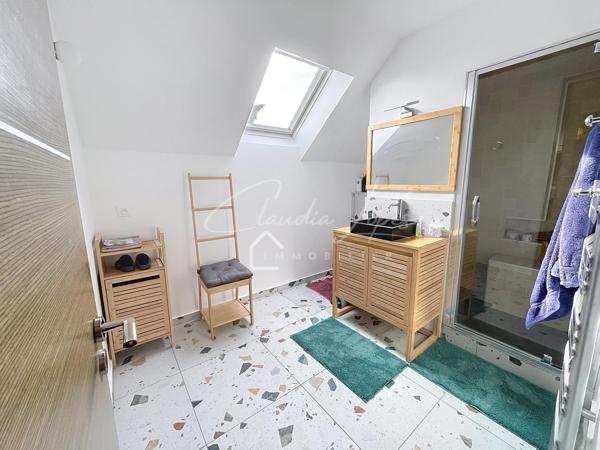 Maison d'exception 5 chambres et sous-sol total