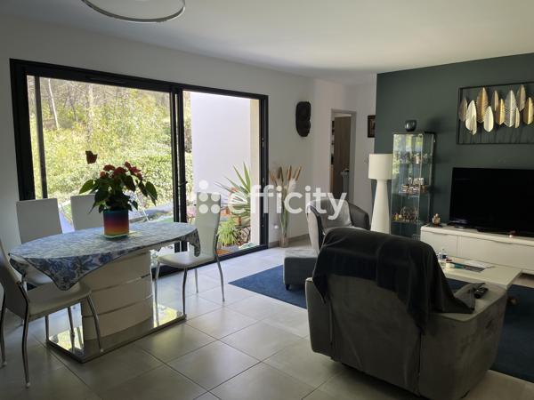 Maison 4 pièces - 90 m² Exclusivité efficity