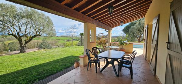 Vacquiers, villa T7 plus maison d'amis avec piscine