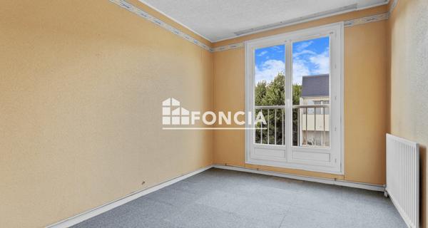 À vendre Appartement 4 pièces 85.29 m² - Montigny-le-bretonneux 78180