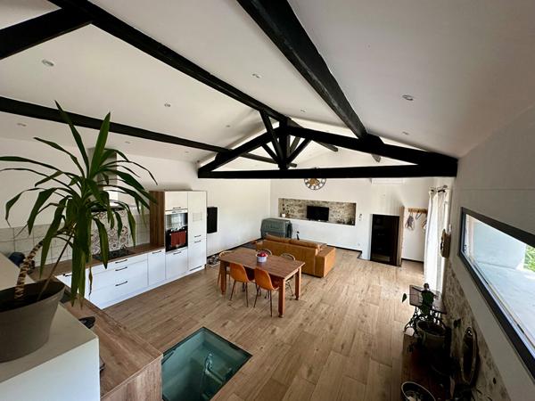 MAISON MEUBLÉE RENOVEE À VERZEILLE