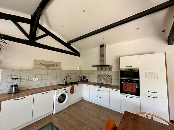 MAISON MEUBLÉE RENOVEE À VERZEILLE