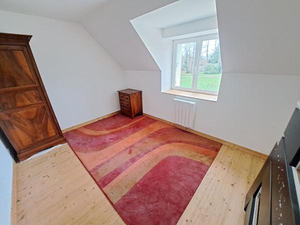 Trégunc joli penty entièrement rénové de 82 m² sur un jardin de 635 m² entre bourg et plages