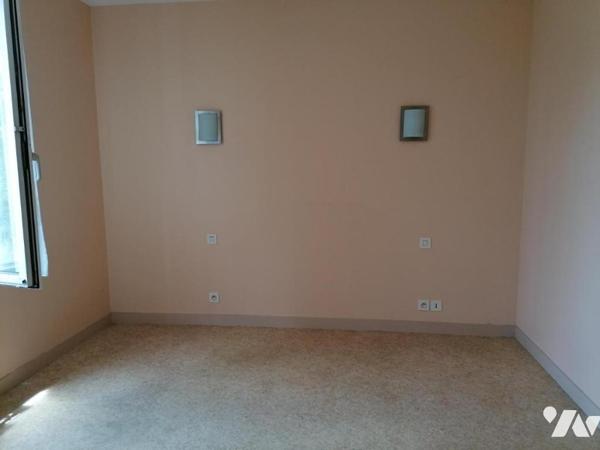 PAVILLON SUR SOUS SOL