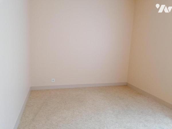 PAVILLON SUR SOUS SOL