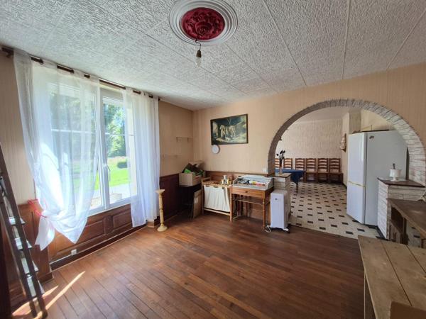 MAISON TRADI A RESTAURER 3ch +Parc 1/2ha +Hangars