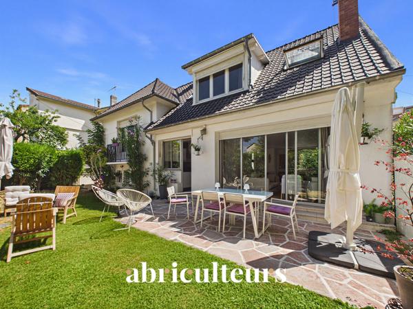 Maison familiale de 7 pièces avec jardin, garage, sous-sol et grenier aménageable Châtillon