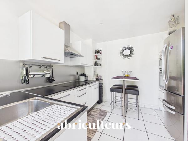 Maison familiale de 7 pièces avec jardin, garage, sous-sol et grenier aménageable Châtillon