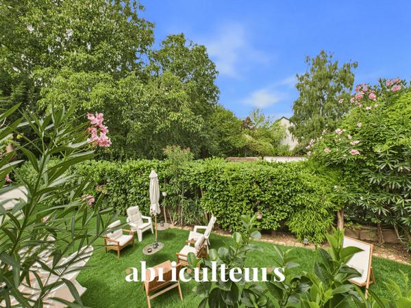 Maison familiale de 7 pièces avec jardin, garage, sous-sol et grenier aménageable Châtillon