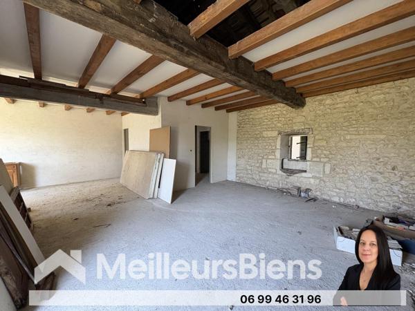 Maison à rénover 3 chambres, garage et jardin proche Jonzac