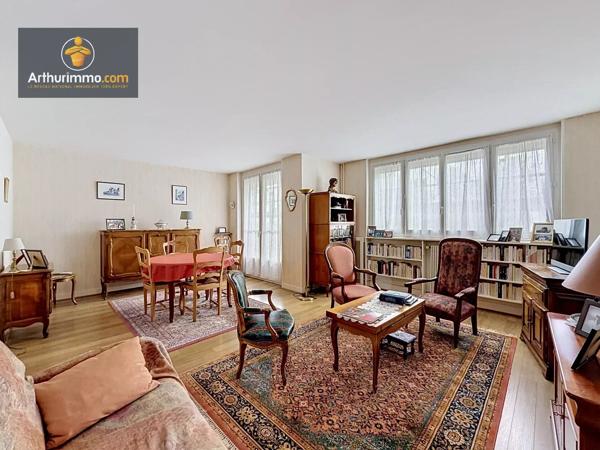 Vente                                                      Appartement
                        
                     5 pièces                      86 m2                     à Eaubonne