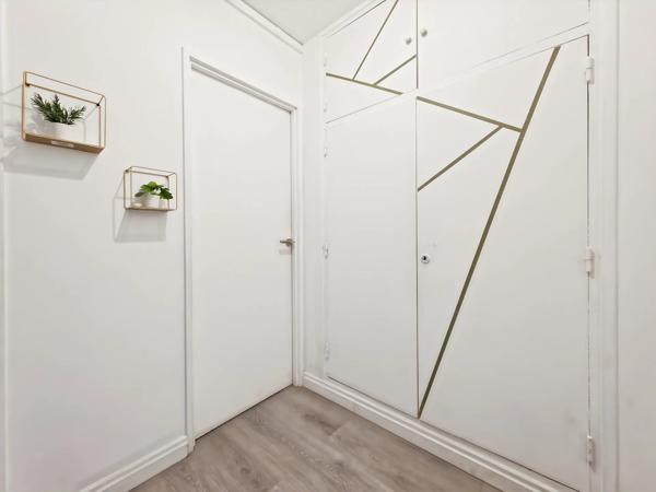 Vente                                                      Appartement
                        
                     2 pièces                      27 m2                     à Mennecy