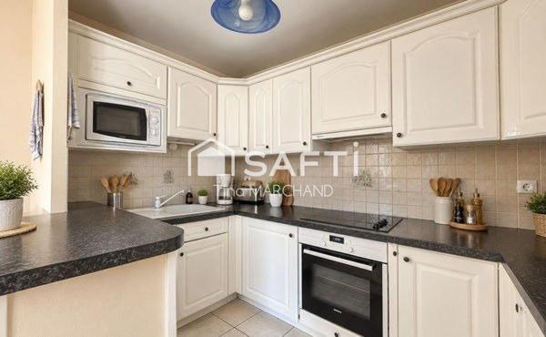 DUPLEX 96 m2 au sol T4 EN DERNIER ÉTAGE — 3 CHAMBRES, PARKING ET CAVE À SARTROUVILLE