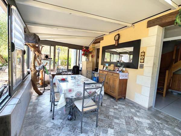 Maison de charme 3 chambres, avec magnifique jardin et son bassin d'agrément ! Vie de plain-pied possible.