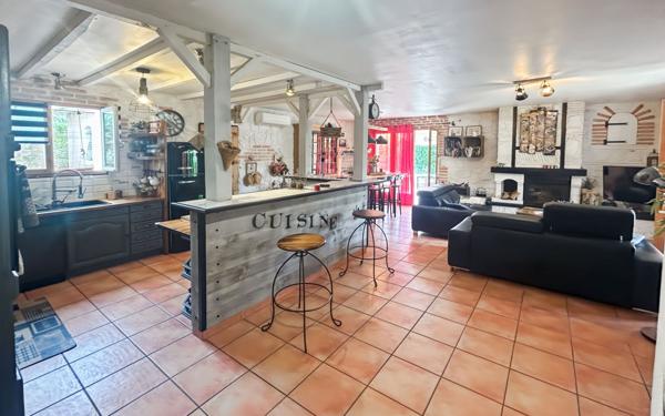 Maison à vendre    5 pièces •  Estillac