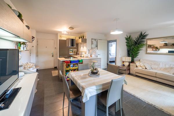 AIX PONT DE L'ARC - Type 3 - 61m² avec jardin