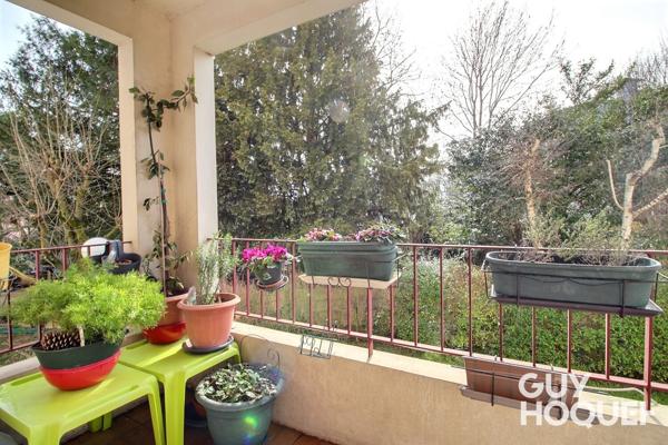 Appartement 2 pièces de 46 m² avec balcon et box - Viry-Châtillon (91170).