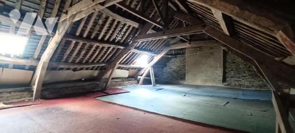 PONT REAN - GUICHEN - Seulement à l'étude - Dans le centre de Pont Rean, maison en pierres à ré...