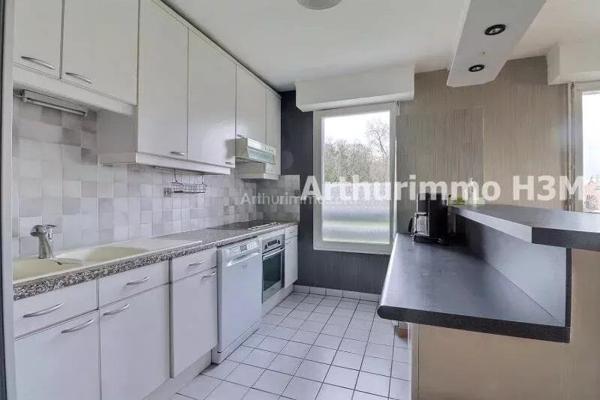 Location Appartement 3 pièces 70 m2 à Noisy-le-Grand