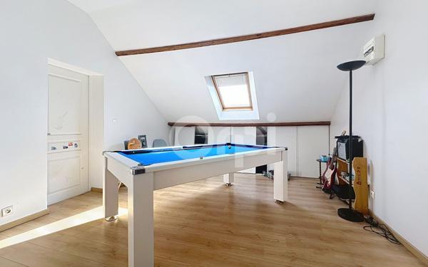 Maison à vendre    6 pièces • 203 m2 Choisy-au-Bac