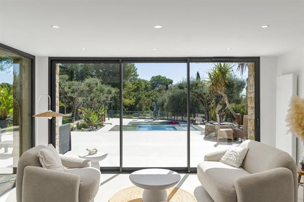Vente Villa de luxe Mougins 8 Pièces 527.61 m²