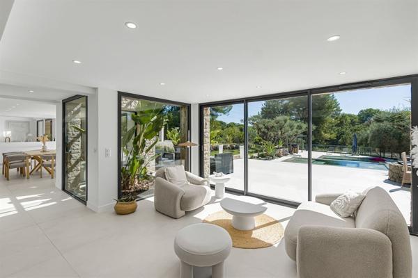 Vente Villa de luxe Mougins 8 Pièces 527.61 m²