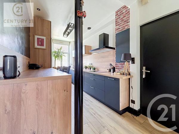 Appartement F4 à vendre  4 pièces - 93,29 m 2   VESOUL  - 70