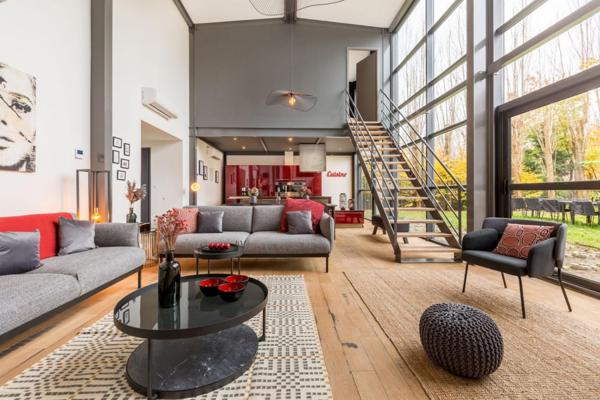 A LOUER : Maison à MARCQ EN BAROEUL • Rue du Quesne - MARCQ-EN-BAROEUL • 12 500 € CC • Réf. LG8433