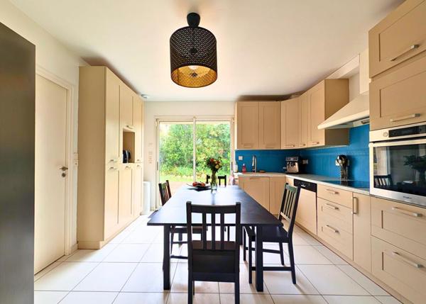 Maison 8 pièce(s) 160 m2