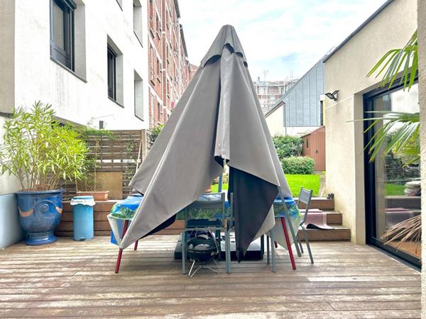 Asnieres - Quartier des Philosophes. 184 m2 de plain pied - terrasse - jardin - parkings