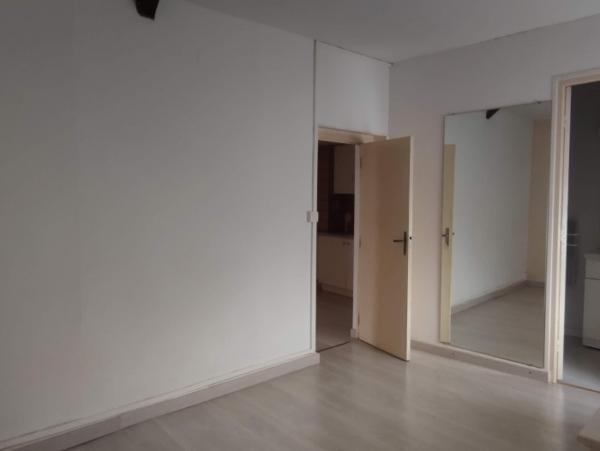 Location Appartement ancien 3 pièces Sainte-Menehould (51800) - centre ville