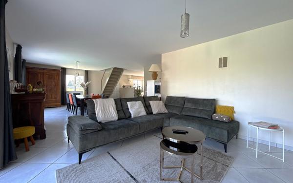 Maison à vendre    5 pièces •  Brevans