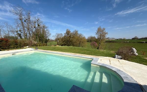 Maison à vendre    5 pièces •  Brevans