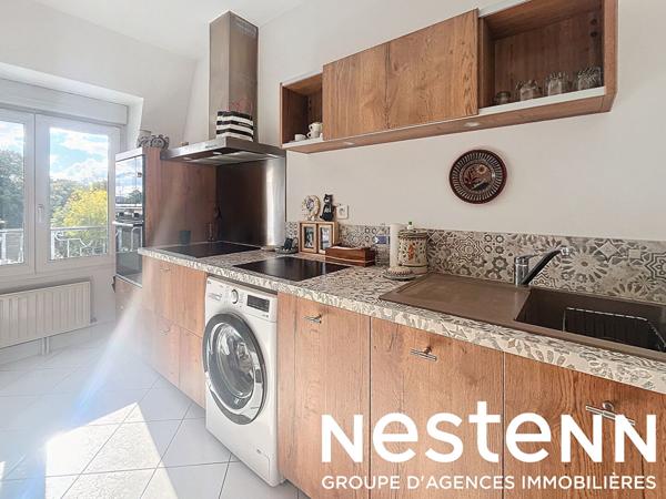 Appartement de 4 pièces, 96 m2, situé sur Ponthierry 77310 en centre ville, proche de tous les commerces, RER, gare , A6